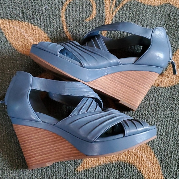 Cole Haan Shayna Sandal - Picture 1 of 4
